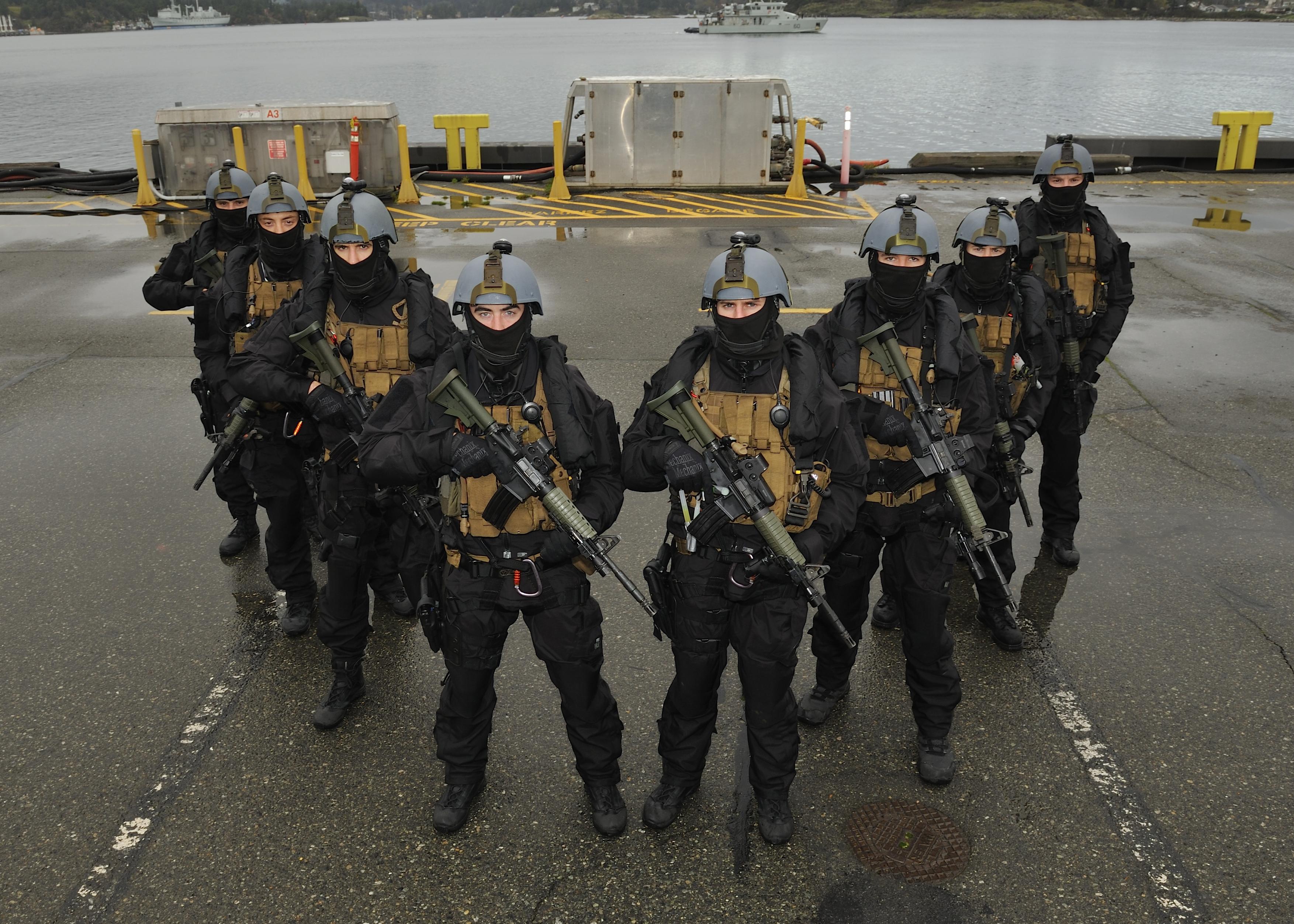 The graduating class of the Maritime Tactical Operators Course 1502
